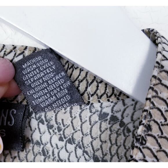 ADDITIONS Chico's Blouse Pullover Tunic Sheer Animal Print - Size Chico's 2 - M - Picture 6 of 6